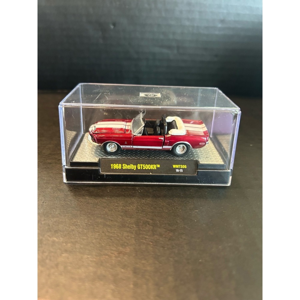 M2 Machines 1968 Shelby GT500 white stripes - 1:64